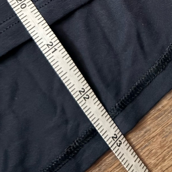 Ease In Tank Navy - Picture 10 of 12